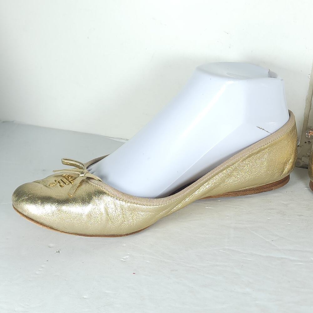 Prada Women's US5,5 EU35,5 Gold Leather Logo Bow Slip On Ballet Flats - Picture 6 of 16
